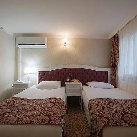 Seref Hotel 3*